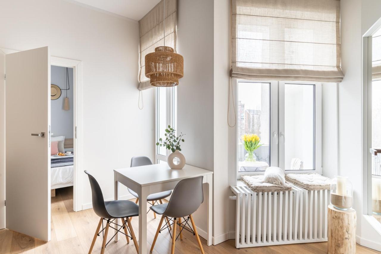 All For Sophie Apartments - Z Palarnia Kawy I Pracownia Artystyczna W Kamienicy - Art & Coffee In Historic Building Гданьск Экстерьер фото
