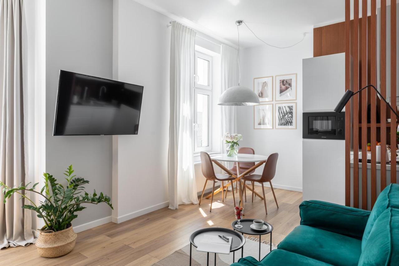 All For Sophie Apartments - Z Palarnia Kawy I Pracownia Artystyczna W Kamienicy - Art & Coffee In Historic Building Гданьск Экстерьер фото
